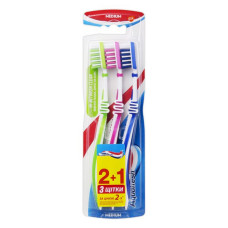 Зубна щітка Aquafresh In-between Clean Medium 3шт
